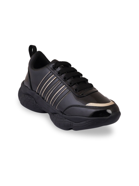 

SCENTRA Women Black Running Shoes