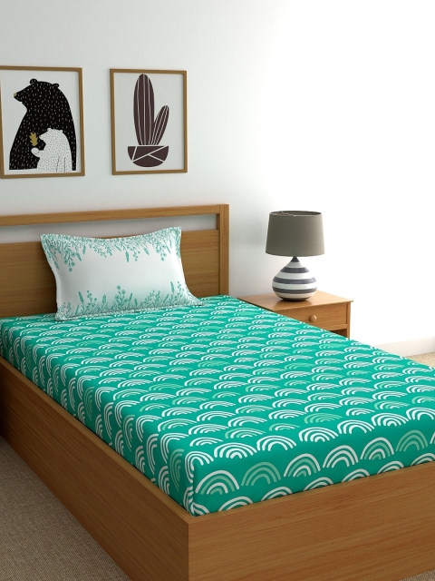 

Dreamscape Sea Green & White Geometric 144 TC Cotton 1 Single Bedsheet with 1 Pillow Covers