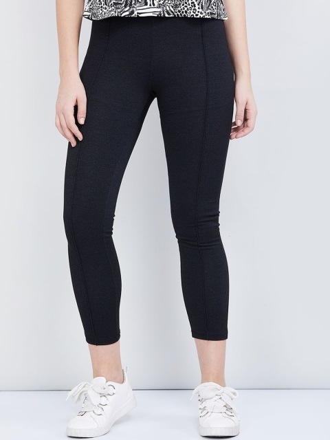 

max Women Black Solid Skinny Fit Cropped Jeggings