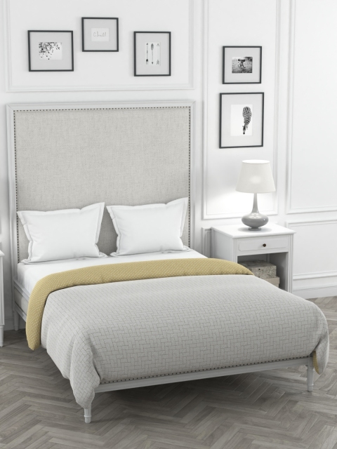

Portico New York White & Beige Printed Double Bed Duvet Cover