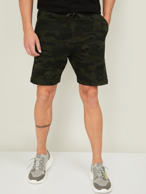 

Bossini Men Olive Green Camouflage Printed Regular Fit Shorts