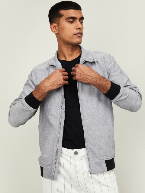 

Fame Forever by Lifestyle Men Grey Colourblocked Bomber