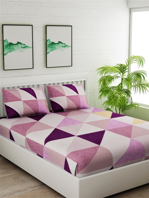 

Salona Bichona Magenta & Beige Geometric 180 TC Cotton 1 Queen Bedsheet with 2 Pillow Covers