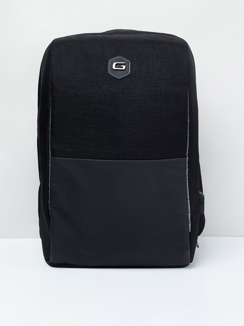 

max Men Black & Blue Solid Backpack