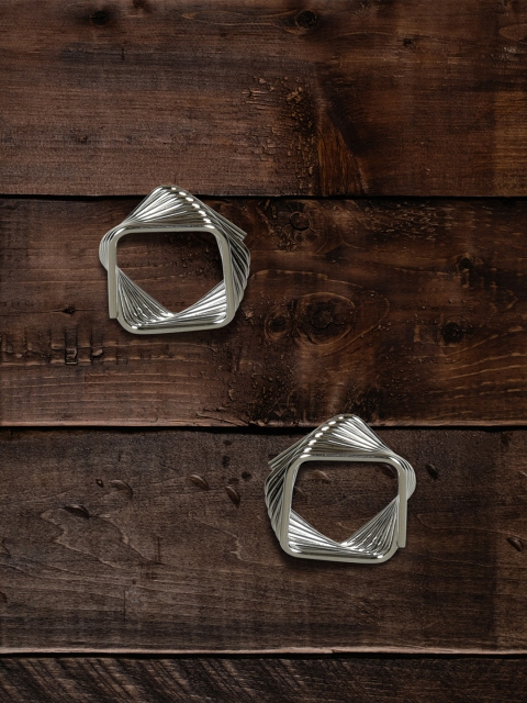 

MIDASKART Silver-Toned Contemporary Hoop Earrings
