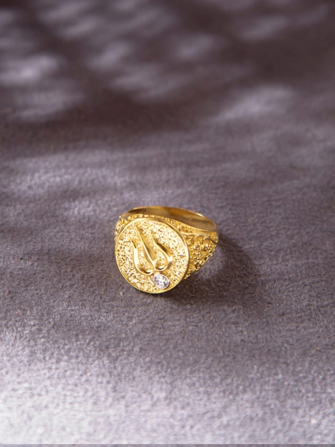 

Dare by Voylla Men Gold-Toned & White Stone-Studded Trishul Finger Ring