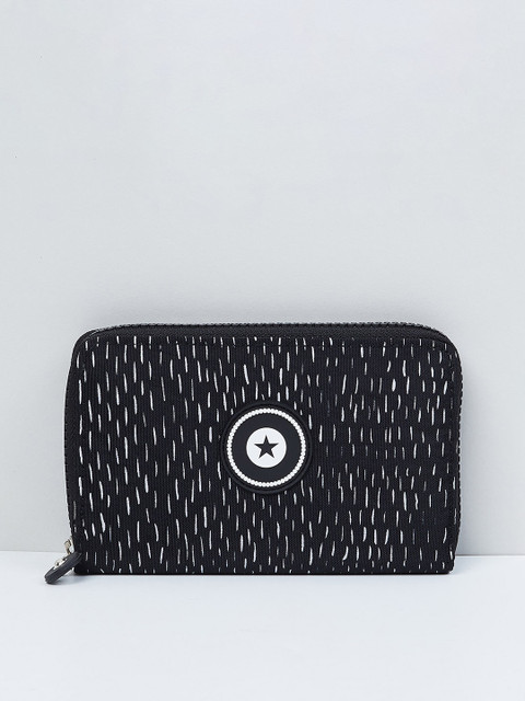 

max Women Black & White Printed Zip Around Wallet