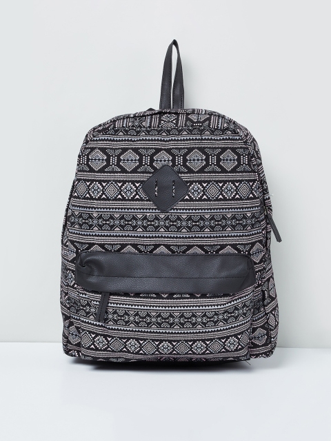 

max Women Black & White Geometric Backpack