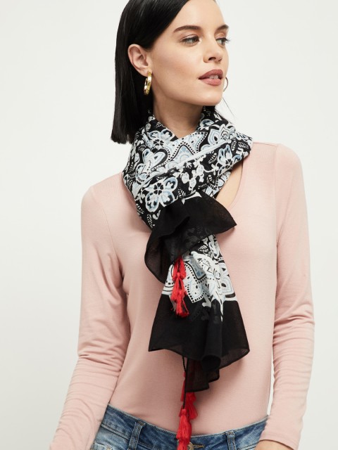 

max Women Black & White Printed Scarf