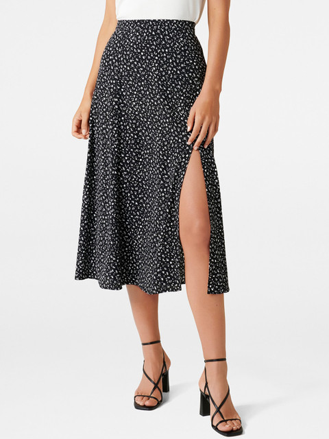 

Forever New Women Black & White Animal Printed A-Line Midi Skirt