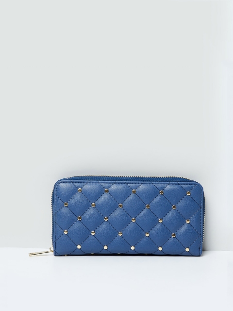 

max Women Blue Textured Zip Around Wallet