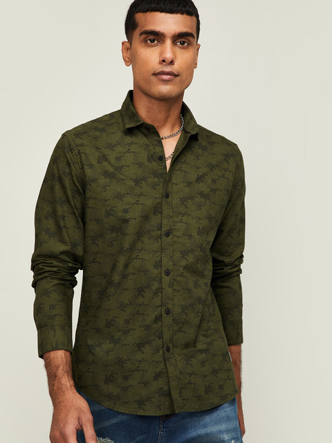 

Bossini Men Olive Green & Black Regular Fit Printed Casual Shirt