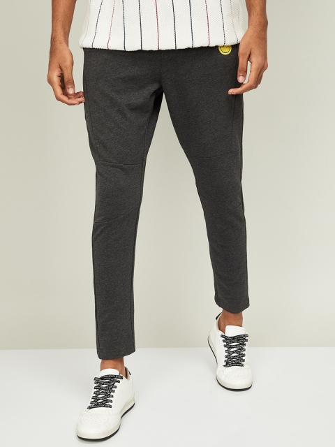

Smiley World Men Black Solid Straight-Fit Track Pants
