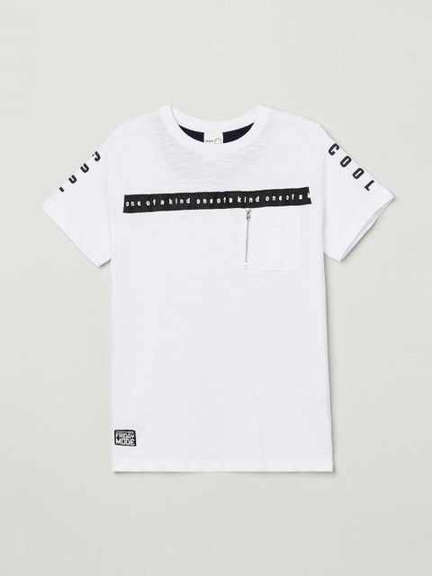 

max Boys White Printed Round Neck T-shirt