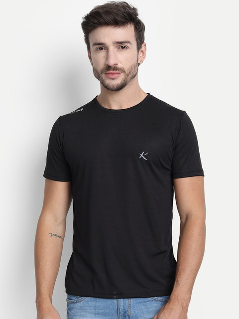 

Kastner Men Black Solid Round Neck T-shirt