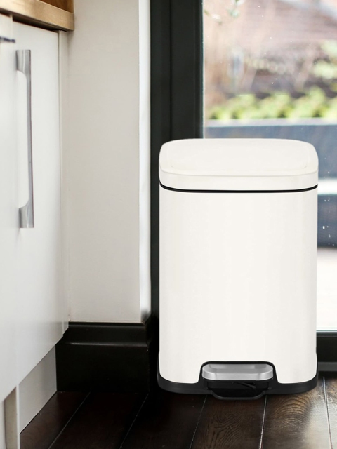 

OBSESSIONS White Solid Eko Step Bin