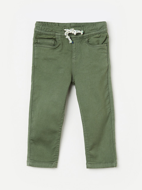 

Juniors by Lifestyle Boys Olive Green Regular Fit Solid Regular Trousers