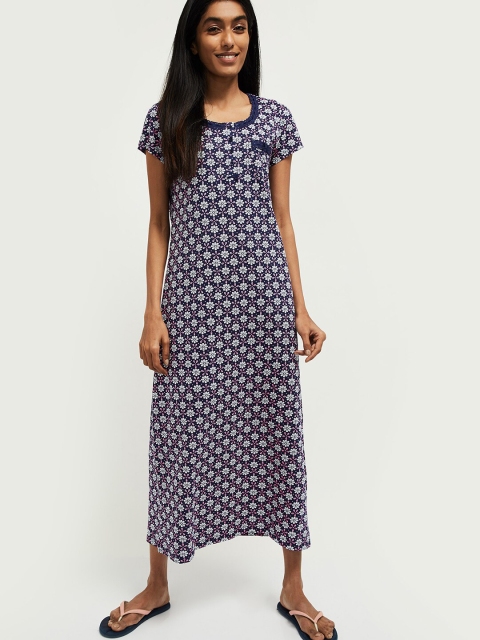 

max Blue & White Printed Nightdress
