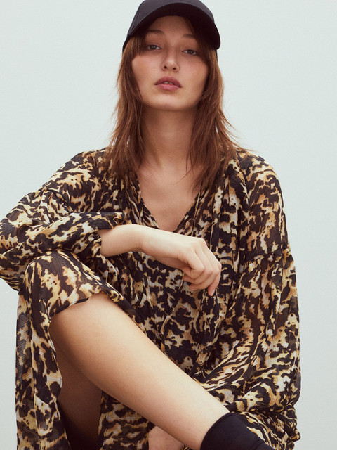 

H&M Women Black & Beige Animal Printed Long Chiffon Dress