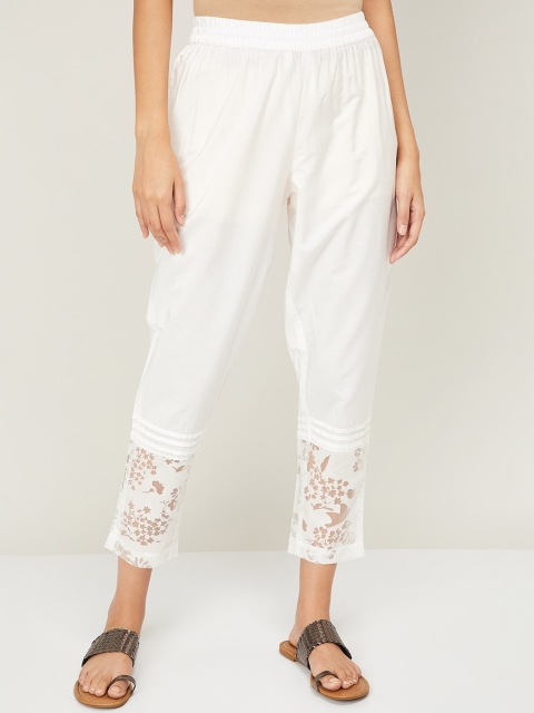 

Melange by Lifestyle Women Off-White Regular Fit Solid Regular Trousers