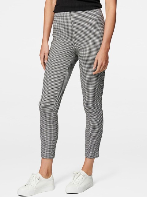 

Forever New Women Black & Grey Slim Fit Checked Regular Trousers