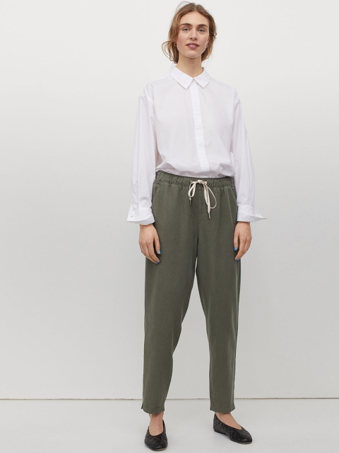 

H&M Women Green Solid Pull On Lyocell Blend Sustainable Trousers