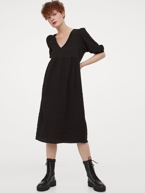 

H&M Black Puff-Sleeved Dress