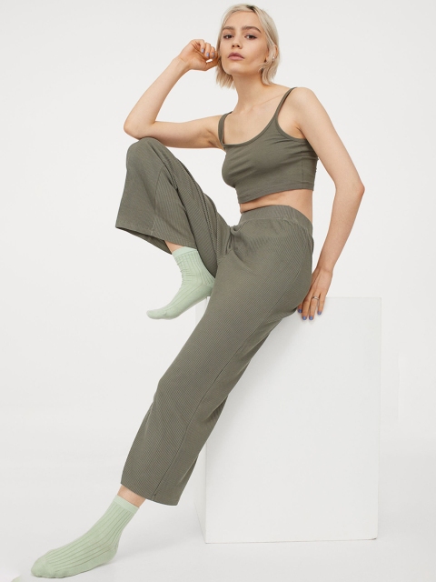 

H&M Women Green Ribbed trousers
