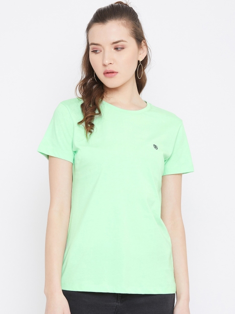

Octave Women Green Solid Round Neck T-shirt