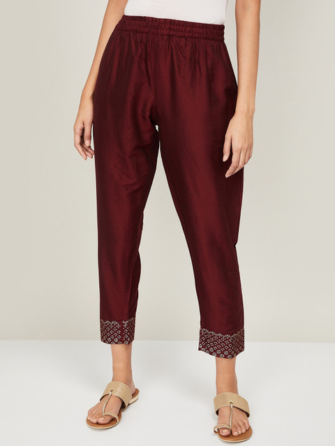 

Melange by Lifestyle Women Maroon Regular Fit Printed Regular Trousers
