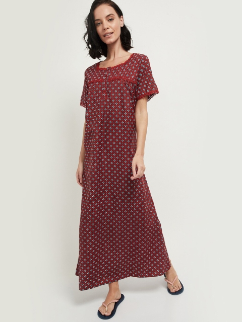 

max Red Printed Nightdress