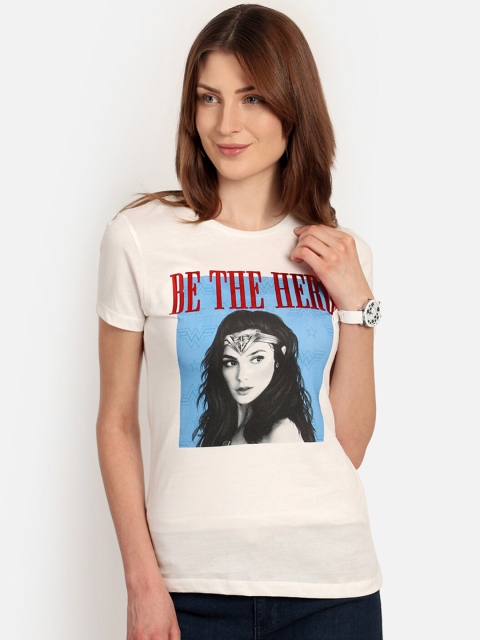 

Free Authority Women Off-White & Black Wonder Woman Print T-shirt
