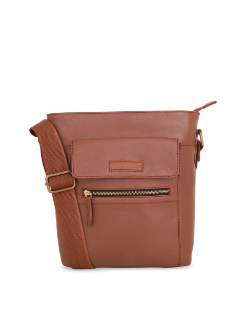 

Lapis O Lupo Men Tan Brown Solid Messenger Bag