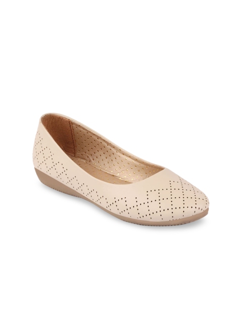 

FAUSTO Women Cream-Coloured Solid Ballerinas