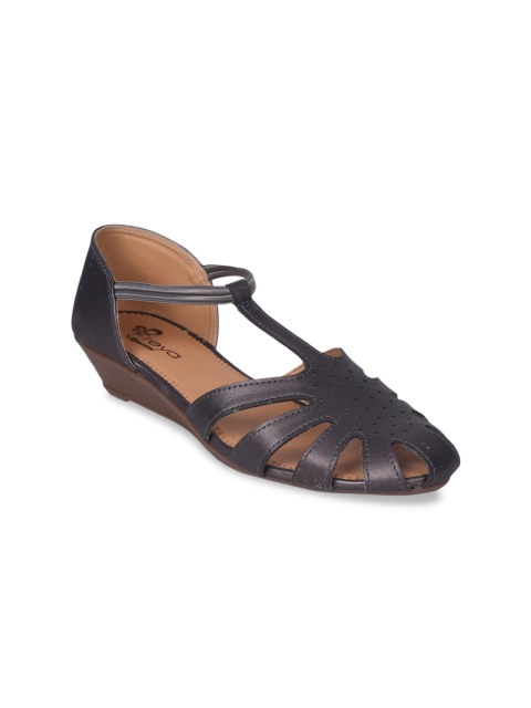 

Ajanta Women Grey Striped PU T-Strap Flats