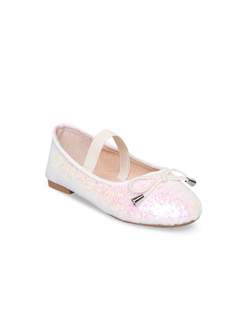 

Pantaloons Junior Girls Cream-Coloured Embellished Ballerinas