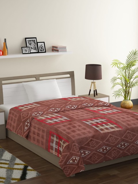 

SWAYAM Brown & White Geometric Mild Winter 150 GSM Single Bed Comforter