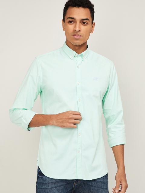 

UCLA Men Blue Slim Fit Solid Casual Shirt