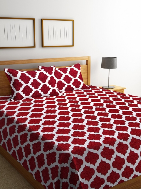

KLOTTHE Maroon & White Woven Design Double Super King Bed Cover With 2 Pillow Covers