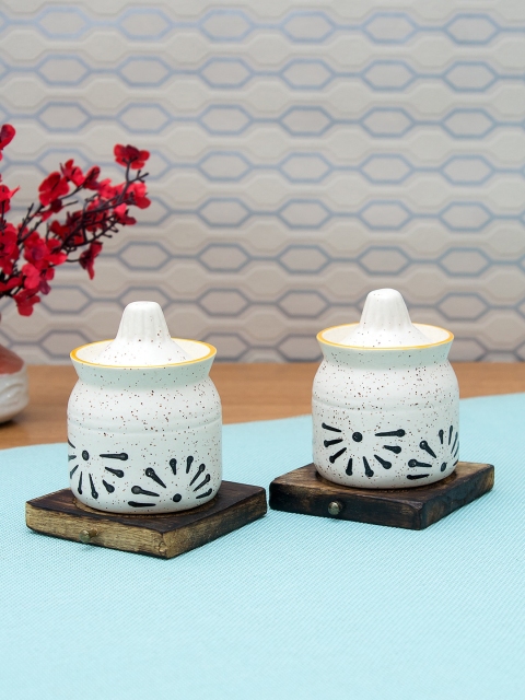 

WISHTANK Set of 2 White & Black Hand-Crafted Ceramic Pickle Jars With Lids