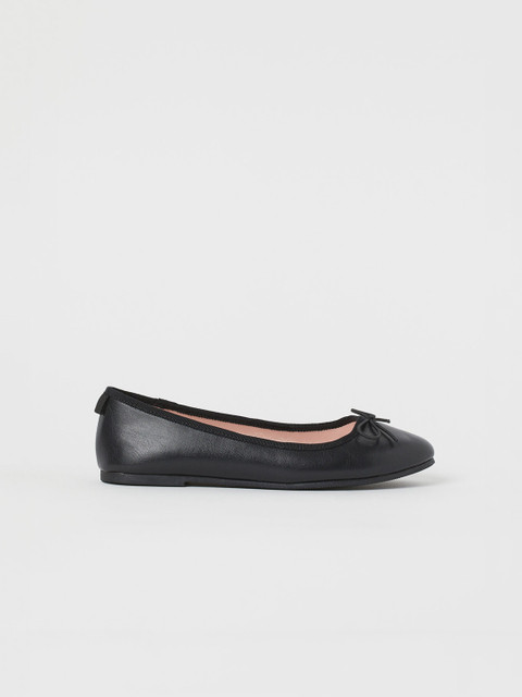 

H&M Girls Black Solid Ballet Pumps