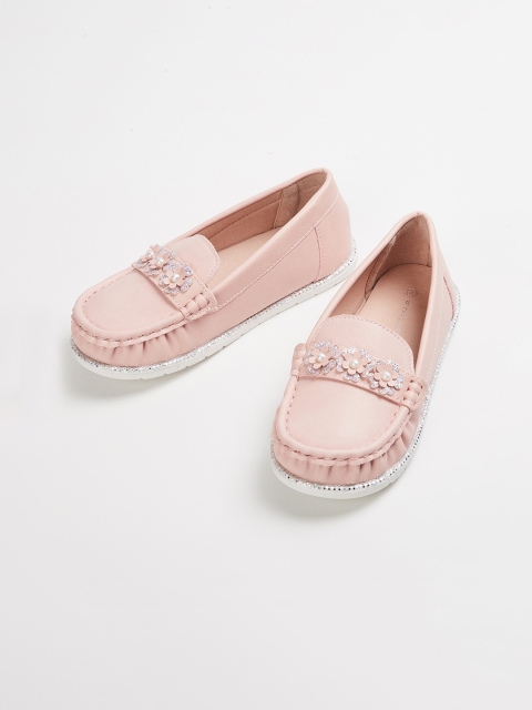 

Fame Forever by Lifestyle Girls Pink Solid Loafers
