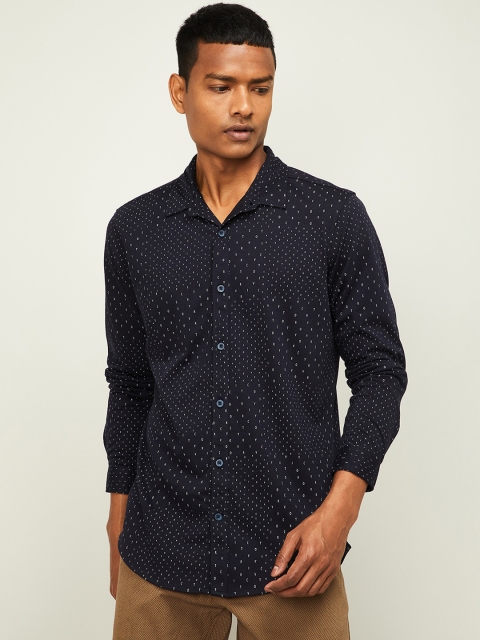 

CODE by Lifestyle Men Navy Blue Solid Slim Fit Printed Casual Shirt