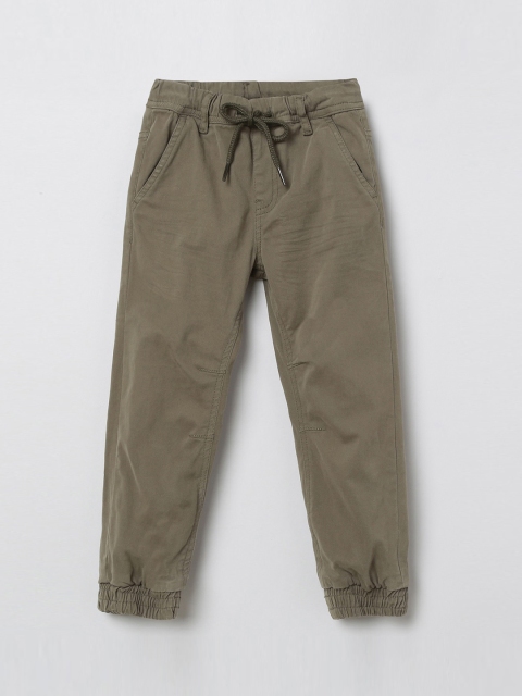

max Boys Olive Green Solid Woven Joggers