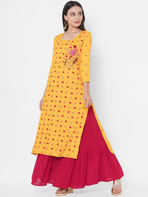 

FASHOR Yellow Floral Embroidered Sequins Square Neck Regular Sleeves Kurta