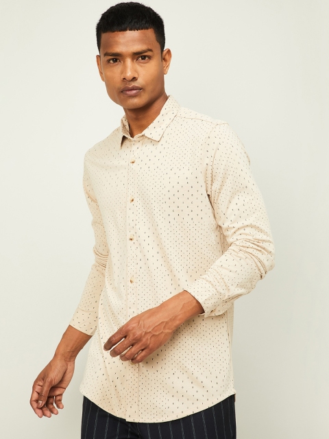 

CODE by Lifestyle Men Beige & Black Slim Fit Printed Casual Shirt