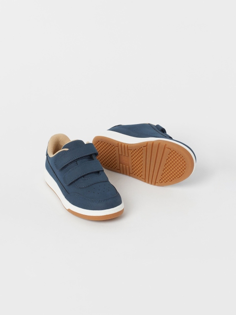 

H&M Boys Blue Solid Trainers