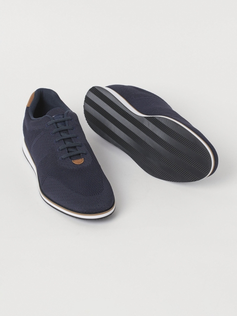

H&M Men Navy Blue Fully-Fashioned Trainers