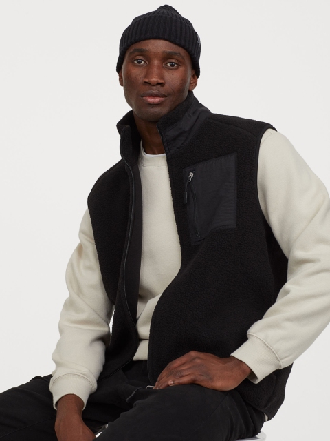 

H&M Men Black Solid THERMOLITE Gilet
