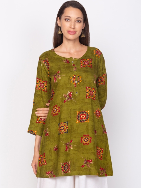 

TANKHI Women Green & Red Printed A-Line Kurti